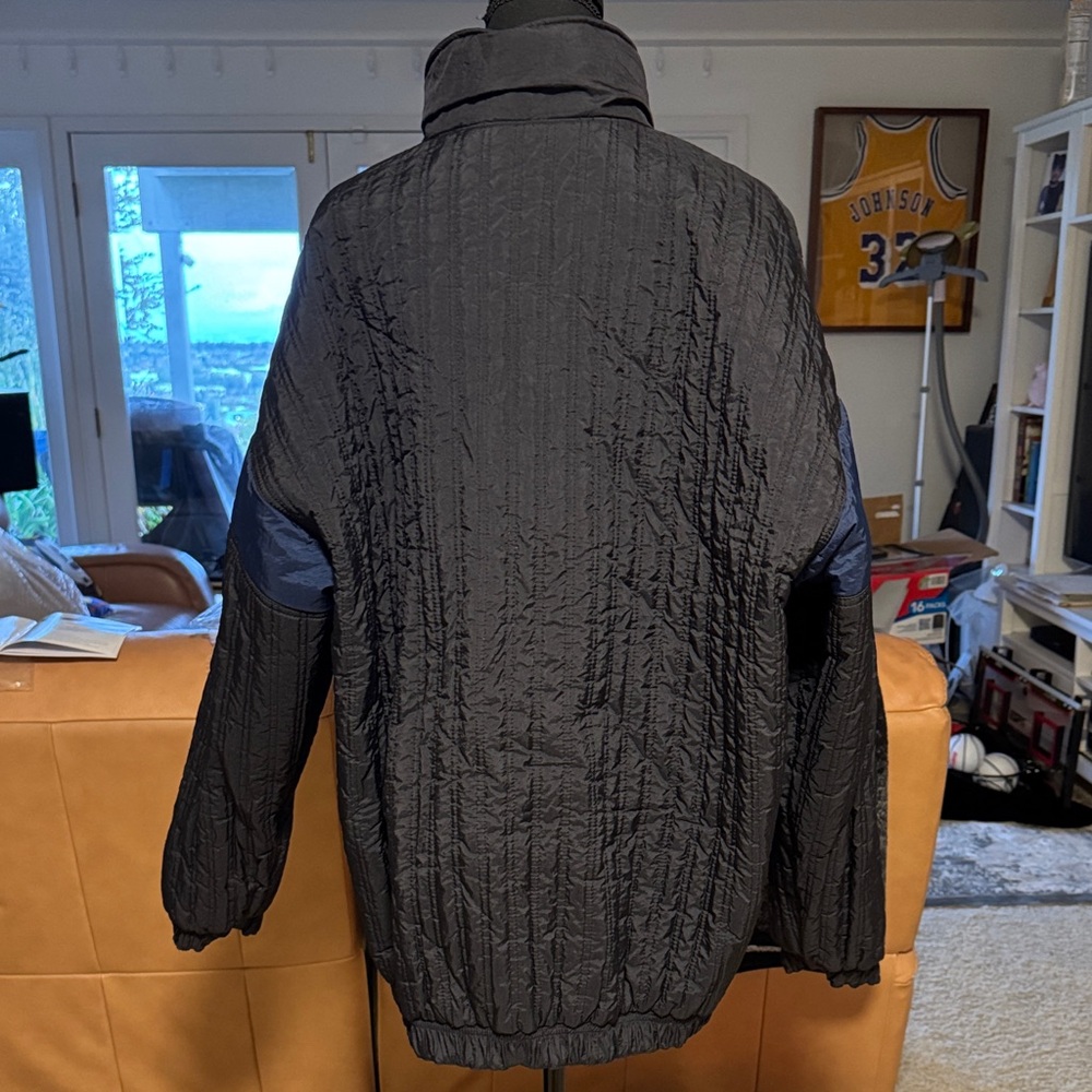 Nike Men's Reversible Navy/Black Jacket with White Swoosh - Picture 5 of 6